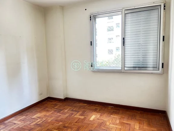 Imagem Ótimo apartamento com 109m² em Moema Pássaros Living amplo com janelões, o terceiro dormitório ...