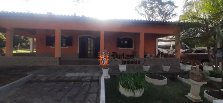 Imagem Chácara com 6 dormitórios à venda, 8000 m² por R$ 950.000,00 - Furnas - Extrema/MG