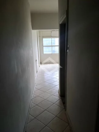 Imagem Sala Quarto 47m² c/ Vista para o Corcovado – RJ, lado do Metrô Uruguaiana