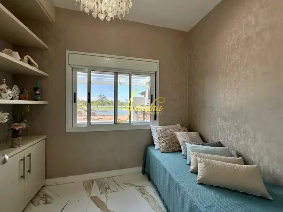 Imagem Sobrado Beira da Marina, mobiliado e decorado com 04 suítes