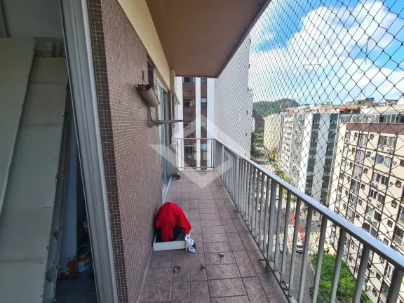 Imagem Apartamento de 3 Quartos para Venda em Copacabana com 100 m²