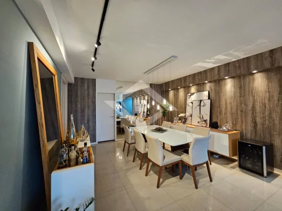 Imagem Apartamento Majestic Elegante – 4 suítes, 166m², Sol Poente, Vista Livre