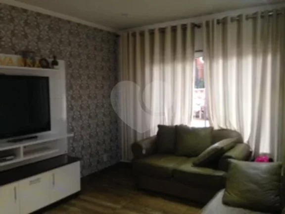 Imagem Sobrado à venda com 3 quartos, sendo 1 suíte, em Butantã, São Paulo - SP