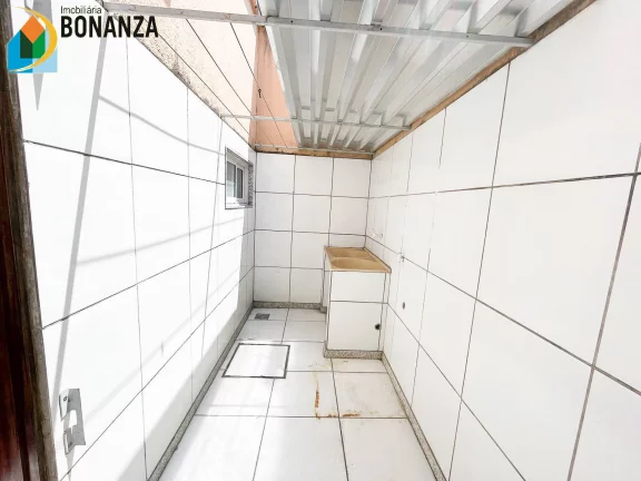 Imagem Casa no Henrique Jorge com 01 Quarto para alugar