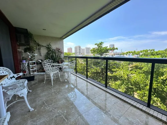 Imagem Apartamento à venda na Barra da Tijuca, 4 quartos, 2 vagas, varanda, 136m2.