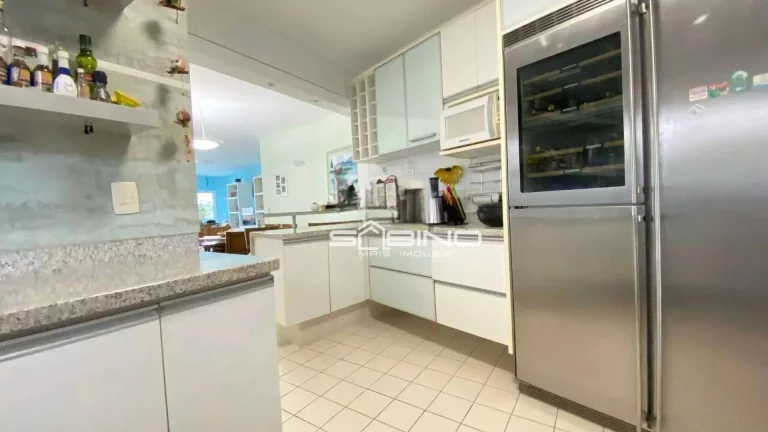 Imagem Apartamento Beira Mar à Venda na Riviera, com 4 suítes sendo uma de funcionária 186m² de área útil