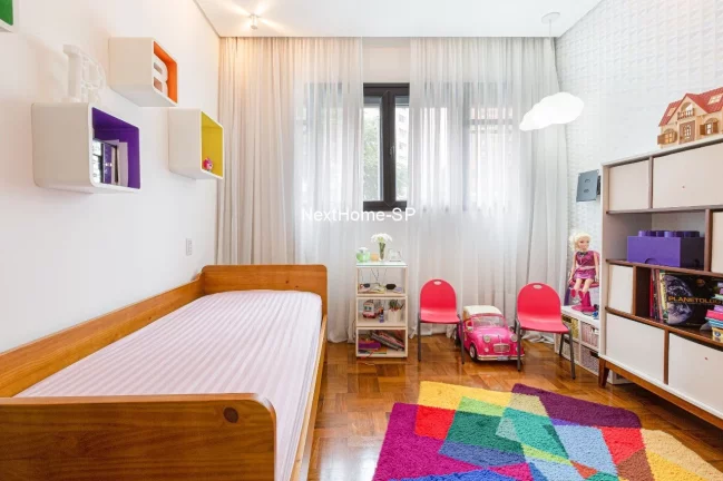 Imagem Apartamento de 198m ao lado do Parque Triano com 3 suítes amplo living, lavabo, cozinha, área de serviço e 1 vaga