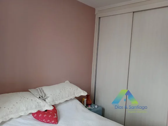 Imagem APARTAMENTO À VENDA COM 3 DORMITÓRIOS E 2 BANHEIROS NA VILA DAS MERCÊS