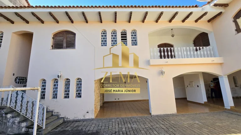 Imagem Casa assobradada,esquina,03 dorms (01 St), Quintal,Garagem,Tambem comercial