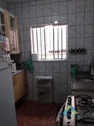 Imagem Casa com ótima localização com 2 dormitórios, 2 vagas de garagem com valor ,excelente!!!