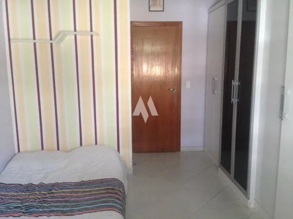 Imagem Casa sobrado á venda no Embaré em Santos