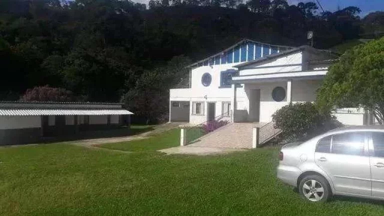 Imagem Oportunidade Única: Sítio de 7,5 Hectares com Três Moradias