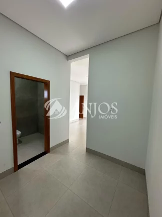Imagem CASA DISPONIVEL PARA VENDA, NO JARDIM ITAUBAS EM SINOP - MT