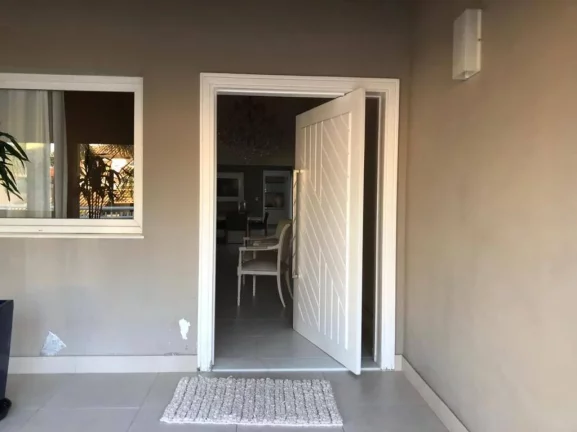 Imagem Linda casa venda em Macaé RJ , Cancela Preta 900m2.