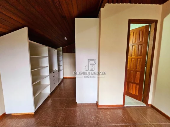 Imagem Casa à venda, 240 m² por R$ 849.000,00 - Albuquerque - Teresópolis/RJ