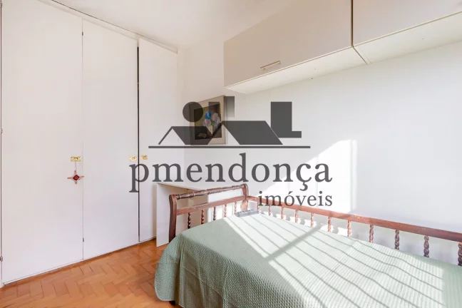 Imagem Apartamento andar baixo na Vila Madalena com 104m², 3 quartos ( 1 suíte) e 1 vaga.