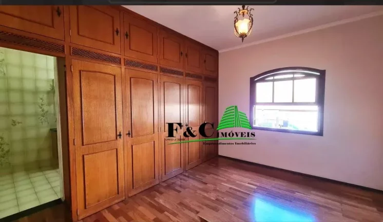 Imagem Casa para Venda em Limeira, Centro, 4 dormitórios, 2 suítes, 3 banheiros, 4 vagas