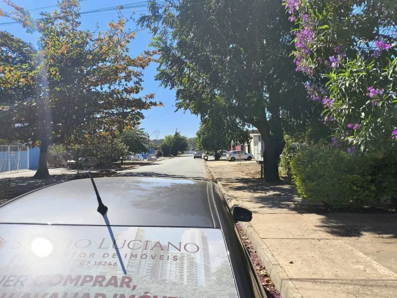 Imagem Lote Comercial Na Avenida Albert Eistein A Poucos Passos Do Aquarius Restaurante