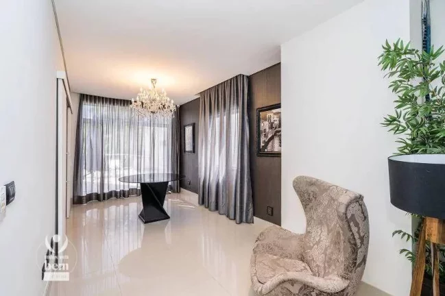 Imagem Casa com 751m², 4 suítes, piscina, 10 vagas de garagem à venda por R$ 4.000.000 - Jardim Social - Curitiba/PR