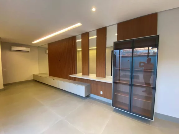 Imagem Luxuosa casa com elevador no Park Cambuí em Catanduva