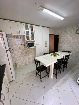 Imagem Casa Linda no Jardim Stella 200 m² 3 Dormitorios 4 Vagas de Gargens