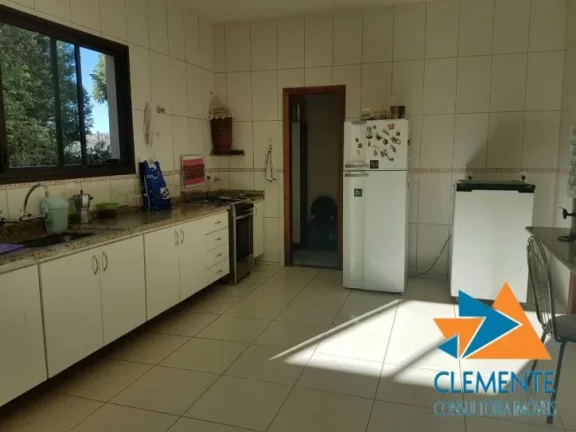 Imagem Casa de 4 quartos, com vista para Lagoa, em Lagoa Santa MG
