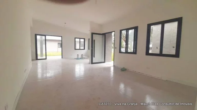 Imagem Casa com 3 dormitórios à venda, 170 m² por R$ 1.200.000,00 - Granja Viana