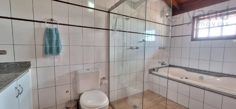 Imagem Casa à venda em Jundiaí-SP, Jardim Ermida II: 3 quartos, 3 suítes, 1 sala, 2 vagas de garagem, 190m².