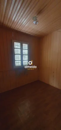 Imagem TERRENO COM CASA DE ALVENARIA