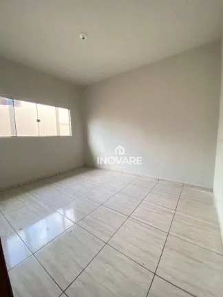 Imagem Casa com 3 dormitórios à venda, 82 m² por R$ 380.000,00 - Jardim Bandeirantes - Itumbiara/GO