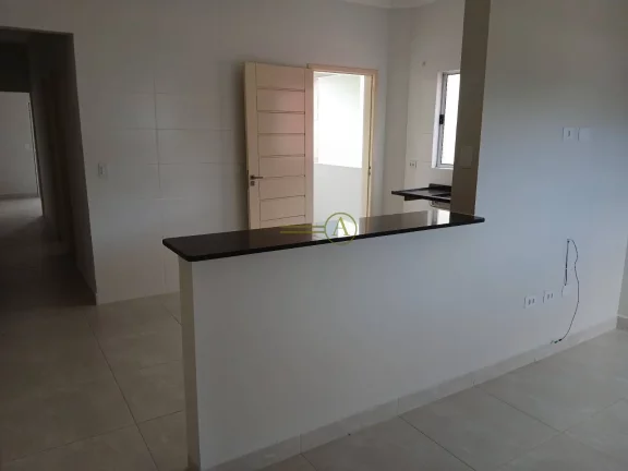 Imagem Casa sobreposta bem localizado à venda em Peruíbe