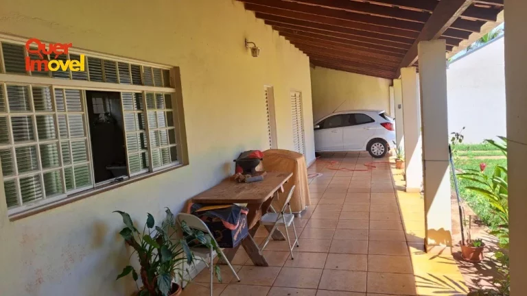 Imagem Casa de luxo no Condomínio Bosque das Colinas, bairro Royal Park, zona sul de Ribeirão Preto-SP 3 quartos, 1 suíte, 1 sala, 2 banheiros, 4 vagas de garagem, 180m² Quer Imóvel Negócios Imobiliários.