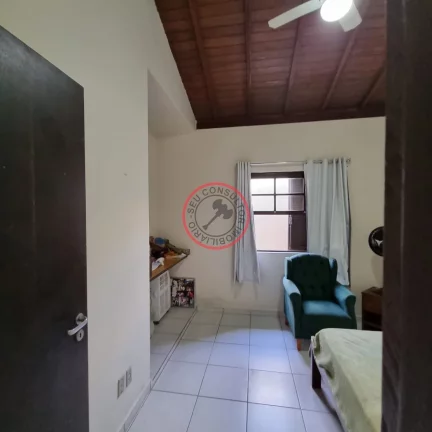 Imagem CASA AMPLA COM 4 DORMITÓRIOS, SENDO 1 SUÍTE, QUINTAL, PISCINA AREA GOURMET, EM EXCELENTE LOCALIZAÇÃO A VENDA EM BOISSUCANGA