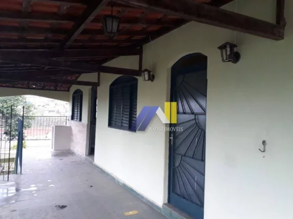 Imagem Casa com 3 Quartos para Alugar, 100 m² em Faisqueira - Pouso Alegre