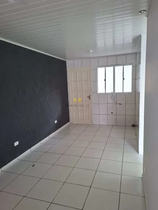 Imagem Casa de condomínio para alugar em Piraquara, Vila Fuck, com 2 quartos, 70m2