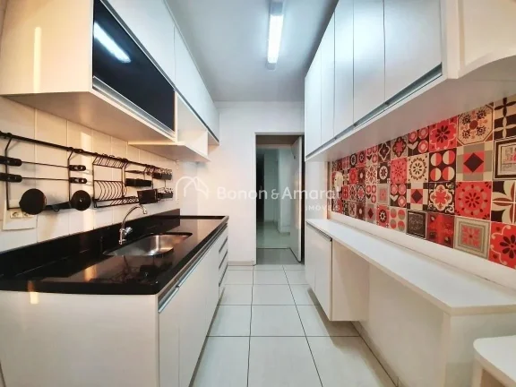 Imagem Localizado entre os Shoppings Iguatemi e Galleria, este apartamento une conforto e praticidade. A re...