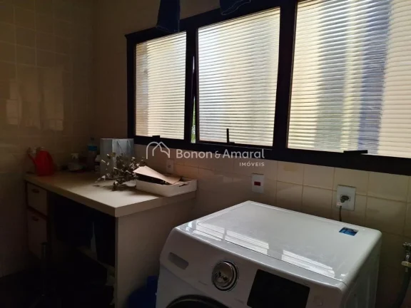 Imagem Localizado em um dos endereços mais nobres da cidade, este apartamento no Edifício Praia da Barra ...