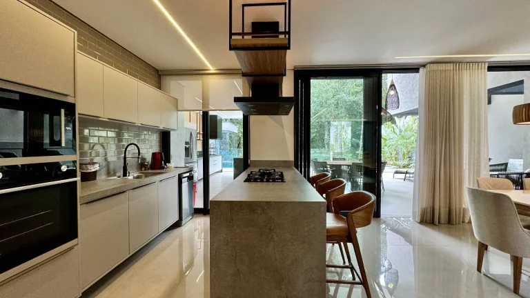 Imagem Oportunidade imperdível: Casa deslumbrante à venda no Módulo 24 da Riviera