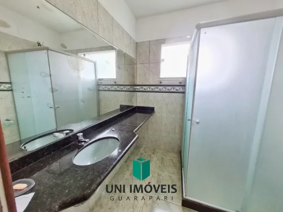 Imagem Casa com excelente terreno em condomínio fechado a venda em Guarapari - Lagoa da Praia