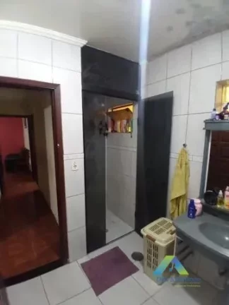 Imagem SANTO ANDRÉ Casa com 2 dormitórios, espaço gourmet com churrasqueira, 1 vaga de carro e 1 vaga de moto ótima localização e valor !!!