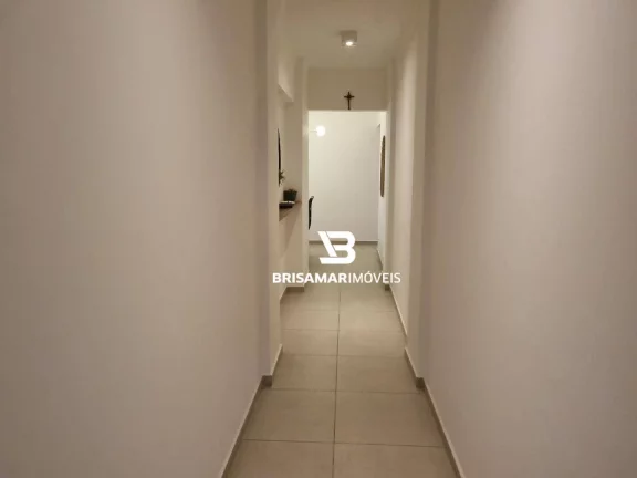 Imagem PITANGUEIRAS- UMA QUADRA DO MAR , TOTALMENTE REFORMADO , CONDOMÍNIO BAIXO , GARAGEM NO PRÉDIO.