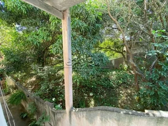 Imagem Terreno com 300 m² em localização residencial. Excelente para construção de 2 casas geminadas o...