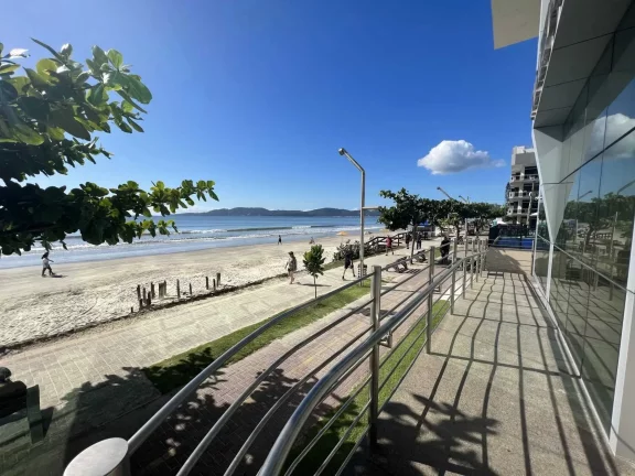Imagem Apartamento com 4 suítes e 3 vagas de garagem em Meia Praia Praia Itapema/SC