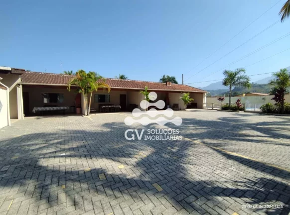 Imagem Condomínio á venda com 5 casas à venda, 350 m² por R$ 2.000.000 - Praia do Sapê - Ubatuba/São Paulo