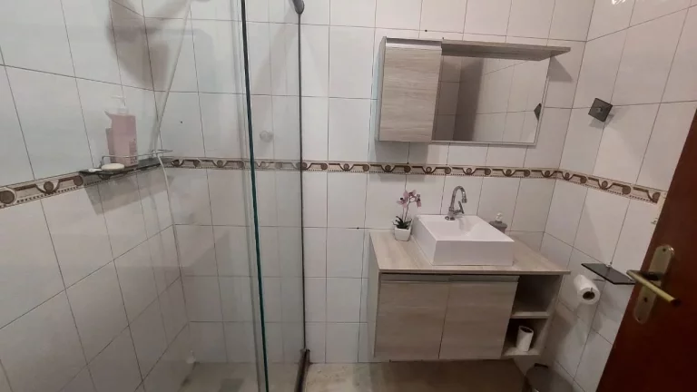 Imagem Casa para Aluguel em Maricá/RJ - 1 Dorm. 90 m2 Área Útil