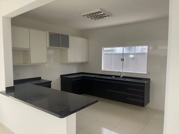 Imagem Sobrado com 3 dormitórios para alugar, 150 m² por R$ 5.590/mês - Residencial Terras Do Vale - Caçapava/SP