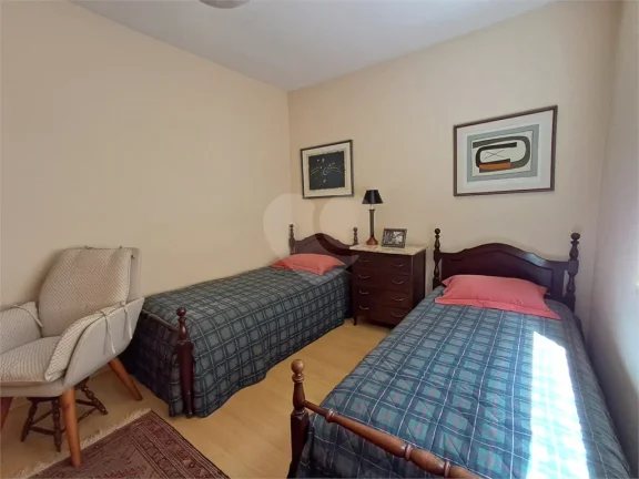 Imagem Casa de Vila à venda com 3 quartos, sendo 3 suítes, em Vila Madalena, São Paulo - SP