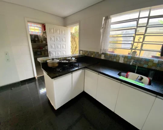 Imagem Sobrado 330m2 bem localizado próximo ao metrô Morumbi. FL13