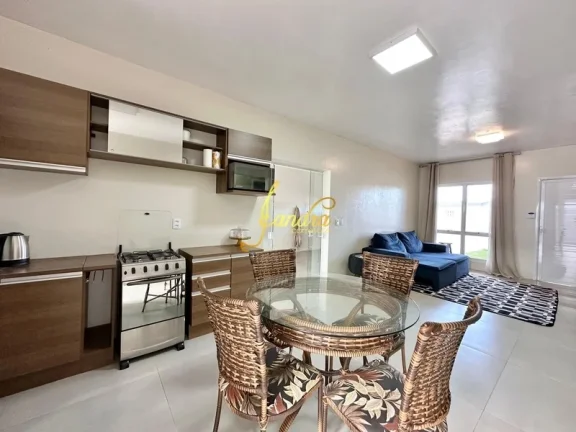 Imagem Casa com piscina , no centro com 03 dormitórios