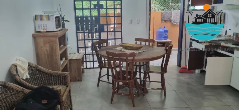 Imagem Casa aconchegante para alugar em condomínio em Juquehy com 2 dormitórios, 1 suíte, 200m da praia - Acomodação máx. 8 pessoas | Juquehy Imobiliária